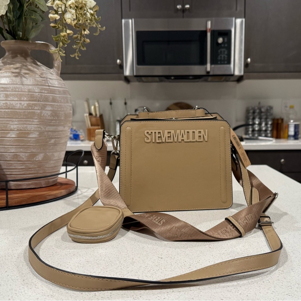 Steve Madden Beige Crossbody Bag with Strap